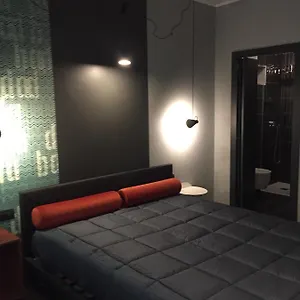 2* Affittacamere Tiburtina Suites,