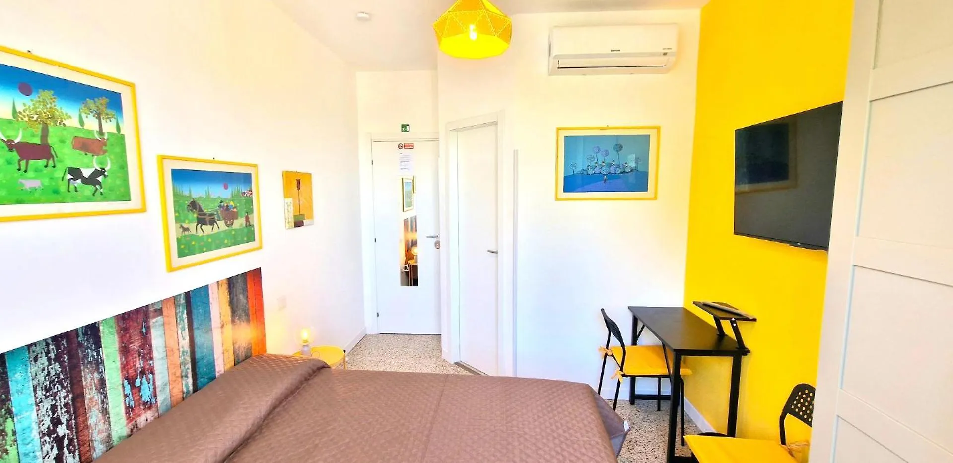 Cecilia Rome House Hotel